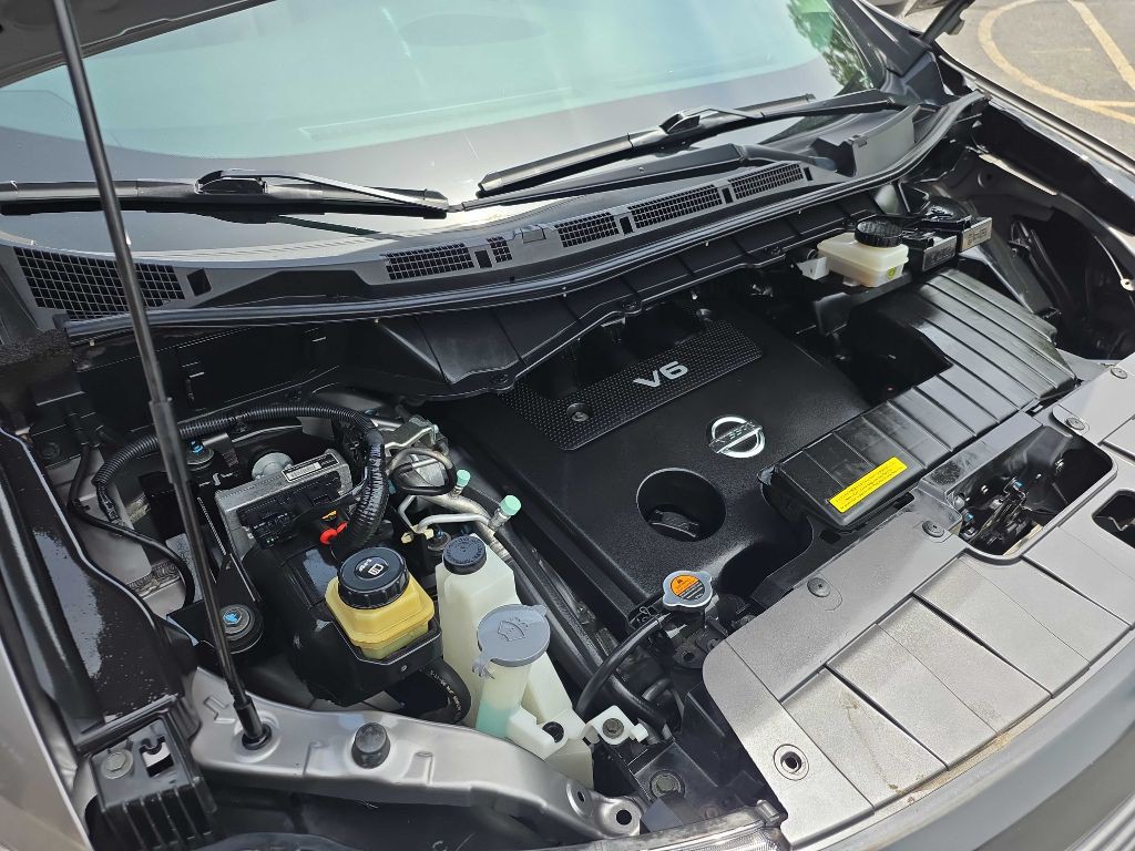2013 Nissan Quest Image 24