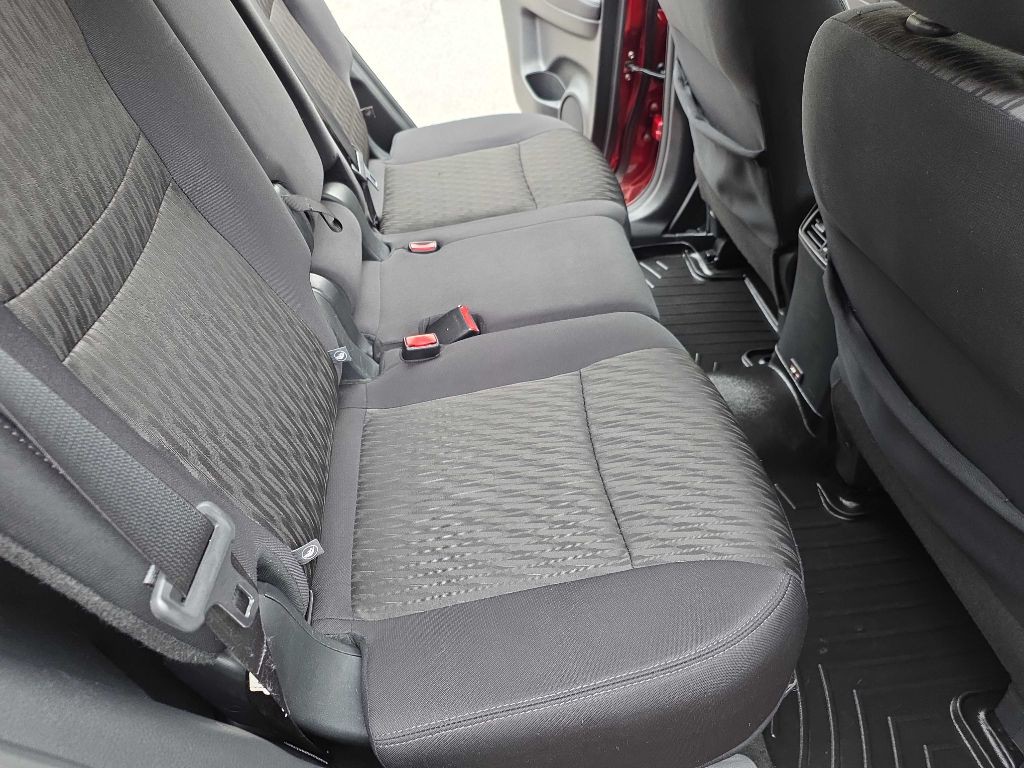 2019 Nissan Rogue Image 21