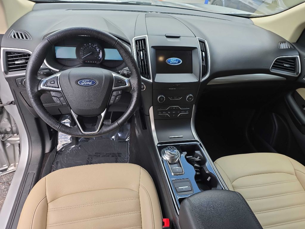 2019 Ford Edge Image 9