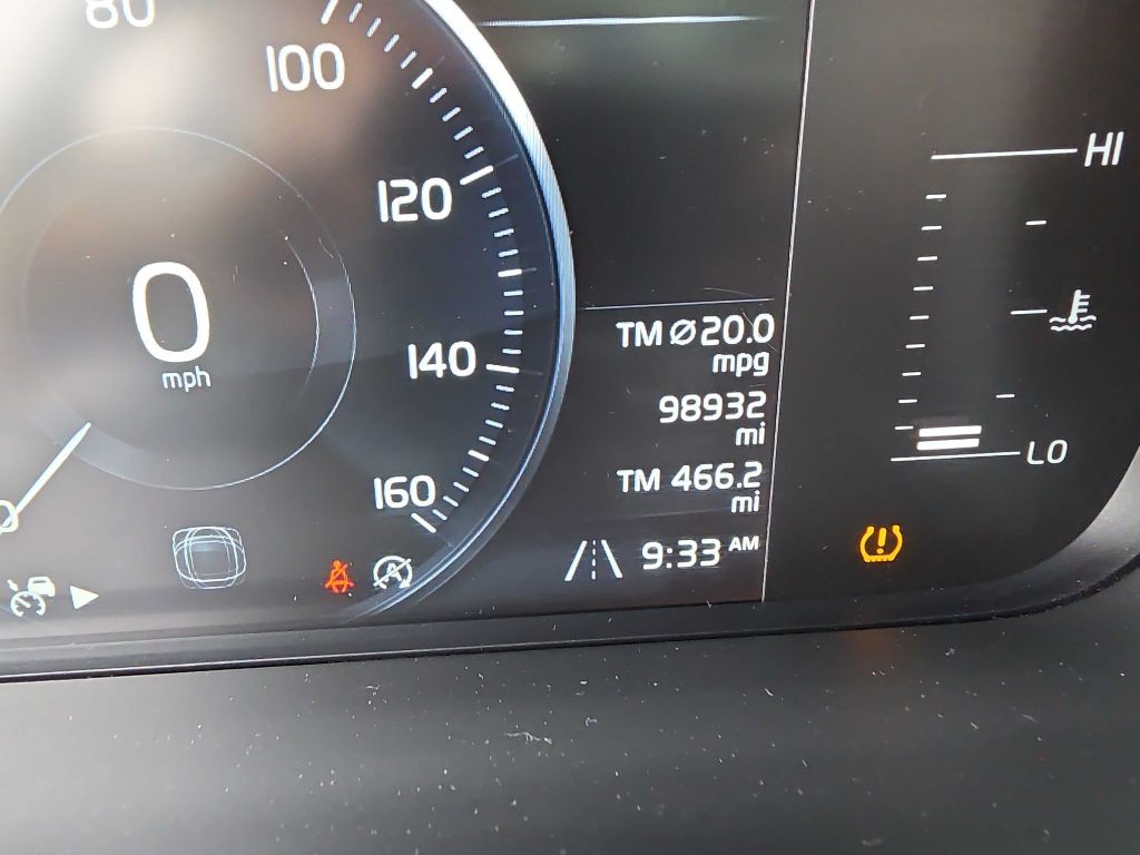 2018 Volvo XC90 Image 11