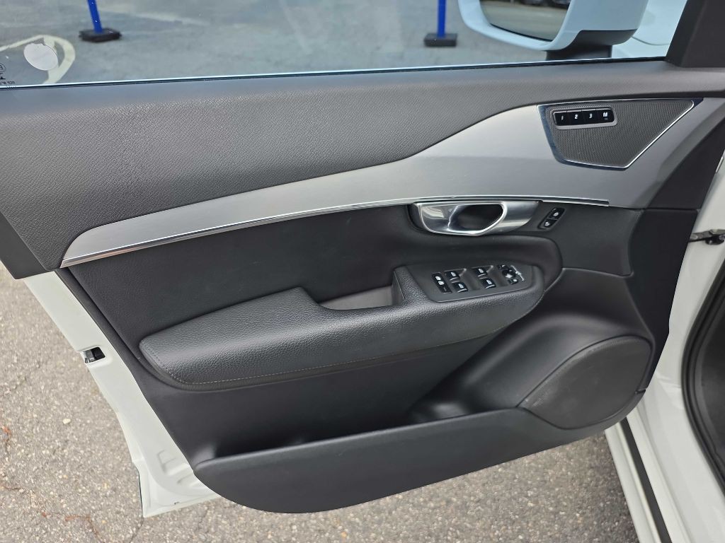 2018 Volvo XC90 Image 14