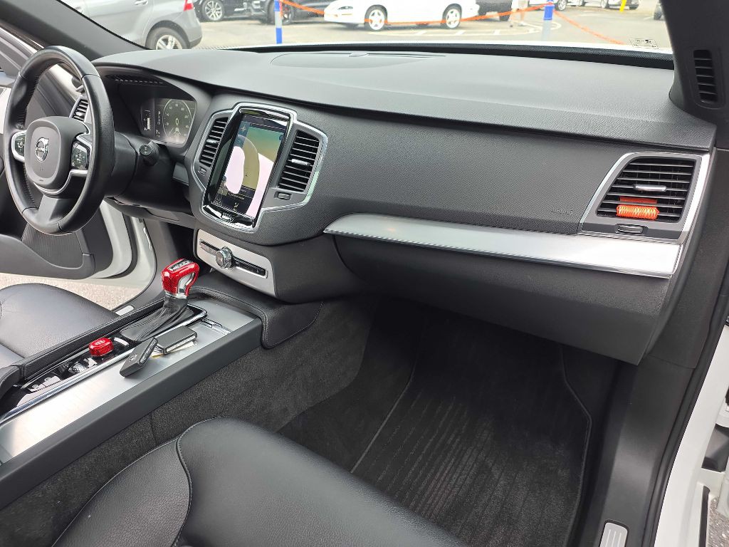 2018 Volvo XC90 Image 23
