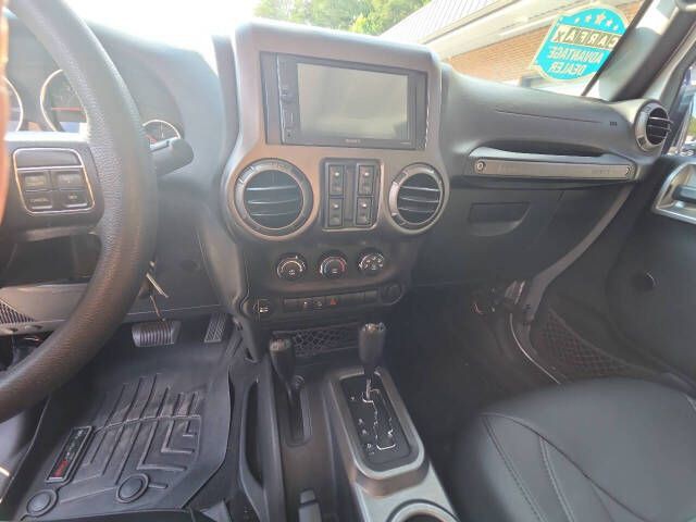 2017 Jeep Wrangler Unlimited Image 12