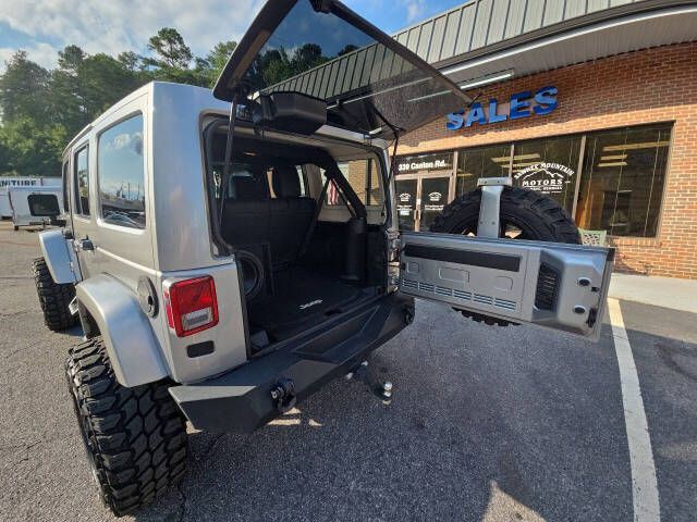 2017 Jeep Wrangler Unlimited Image 19