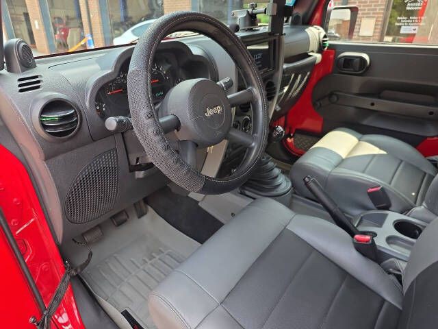 2009 Jeep Wrangler Image 11