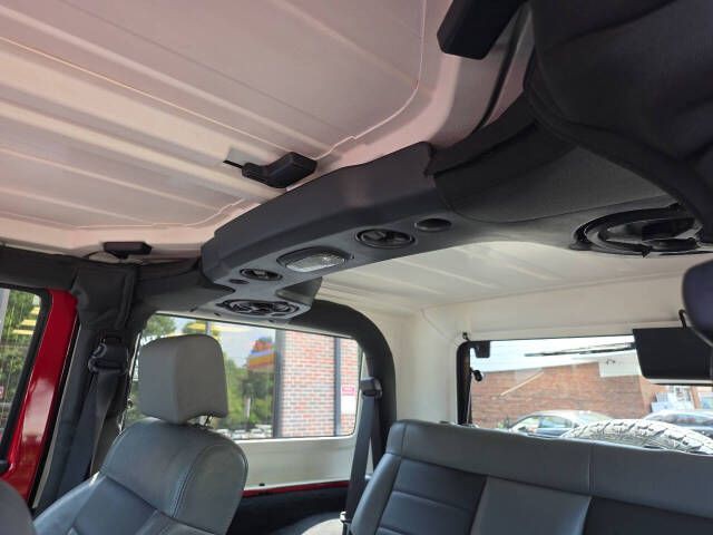 2009 Jeep Wrangler Image 18
