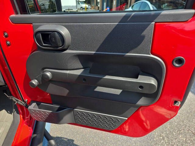 2009 Jeep Wrangler Image 21