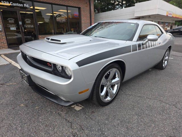 2012 Dodge Challenger Image 2