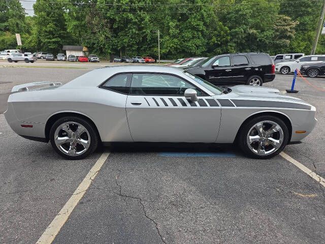 2012 Dodge Challenger Image 7