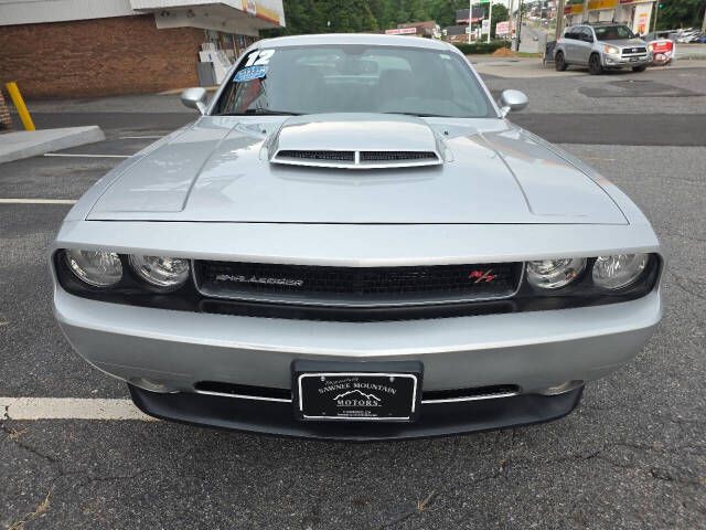 2012 Dodge Challenger Image 9