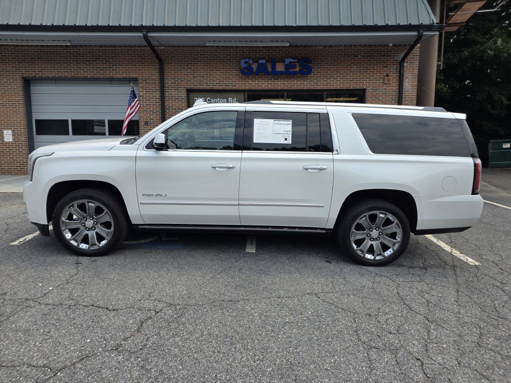 2016 GMC Yukon Image 2