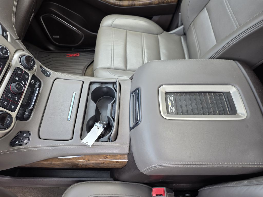 2016 GMC Yukon Image 12
