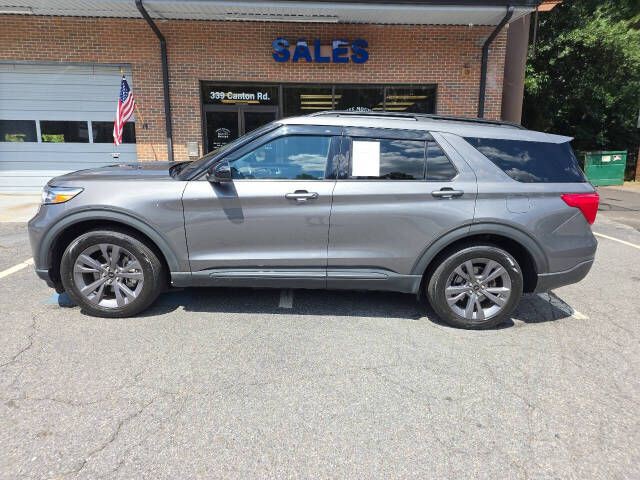 2023 Ford Explorer Image 3