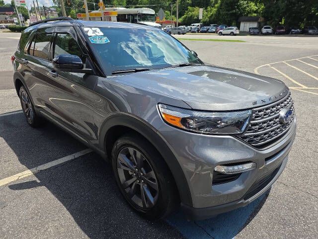 2023 Ford Explorer Image 8