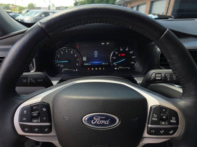 2023 Ford Explorer Image 17