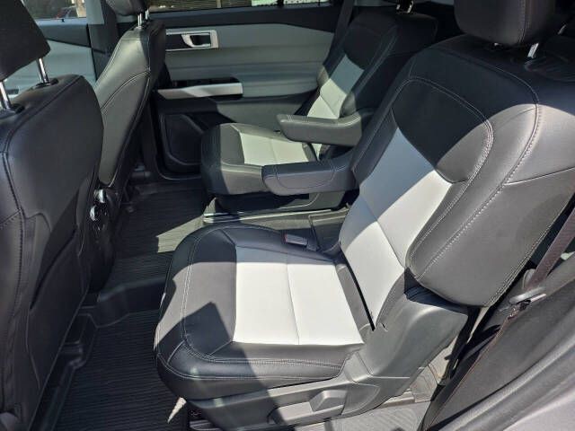2023 Ford Explorer Image 21