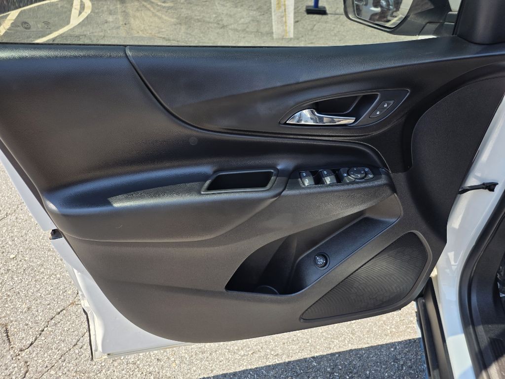 2018 Chevrolet Equinox Image 11