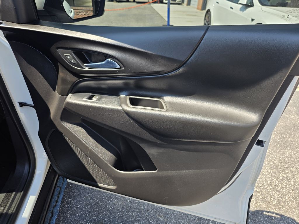 2018 Chevrolet Equinox Image 22