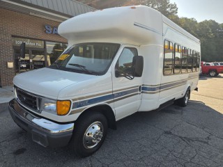 Image for 2006 Ford Econoline E450 25 PASSENGER ID: 7650352