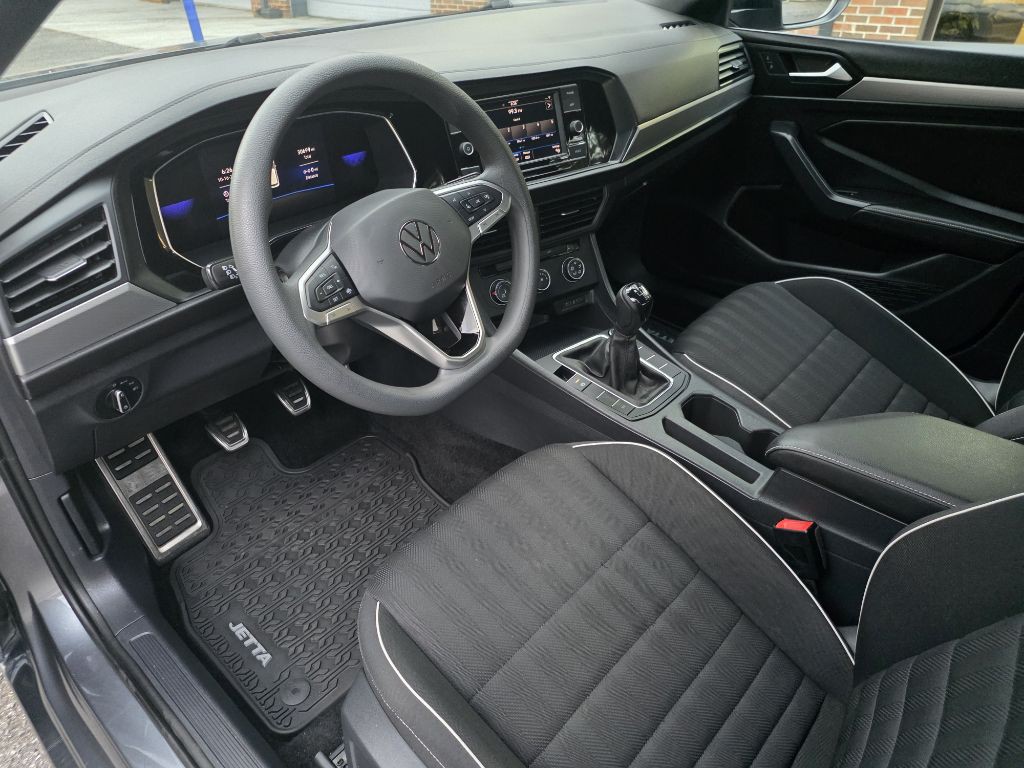 2023 Volkswagen Jetta Image 9