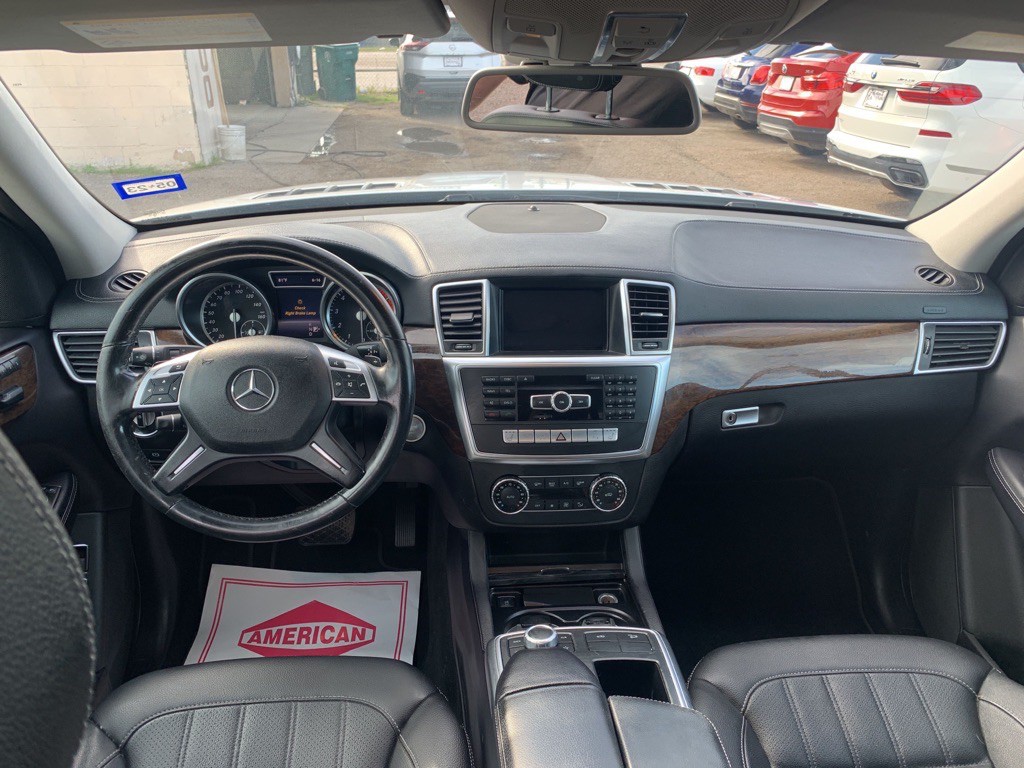 2016 Mercedes-Benz GL-Class Image 9