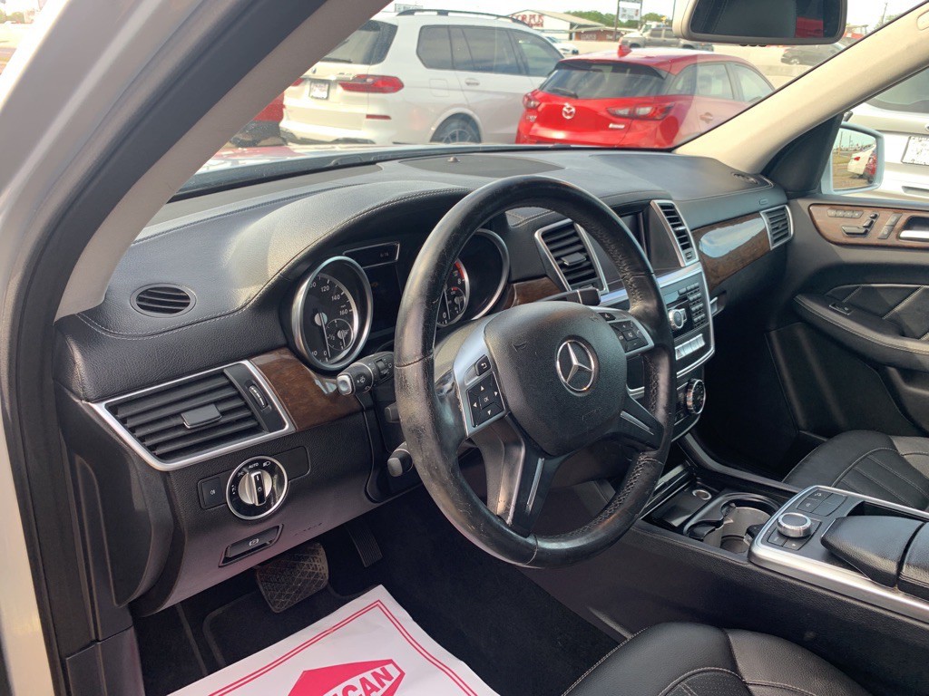 2016 Mercedes-Benz GL-Class Image 10