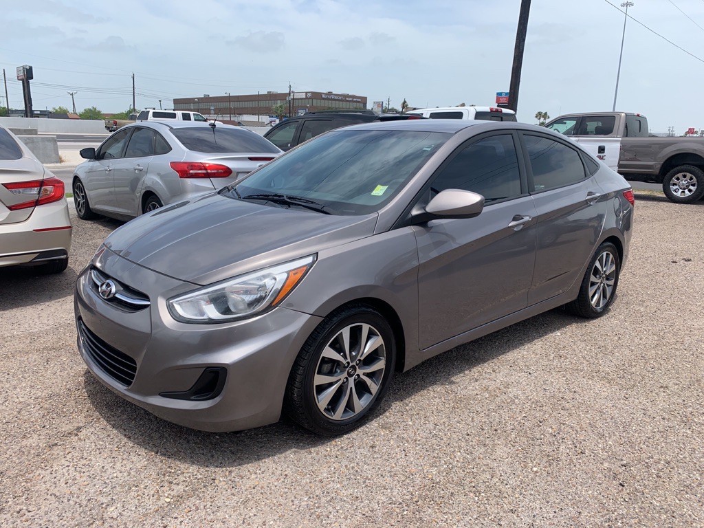 2017 Hyundai Accent Image 1
