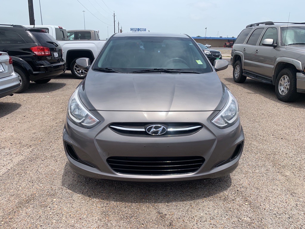 2017 Hyundai Accent Image 3