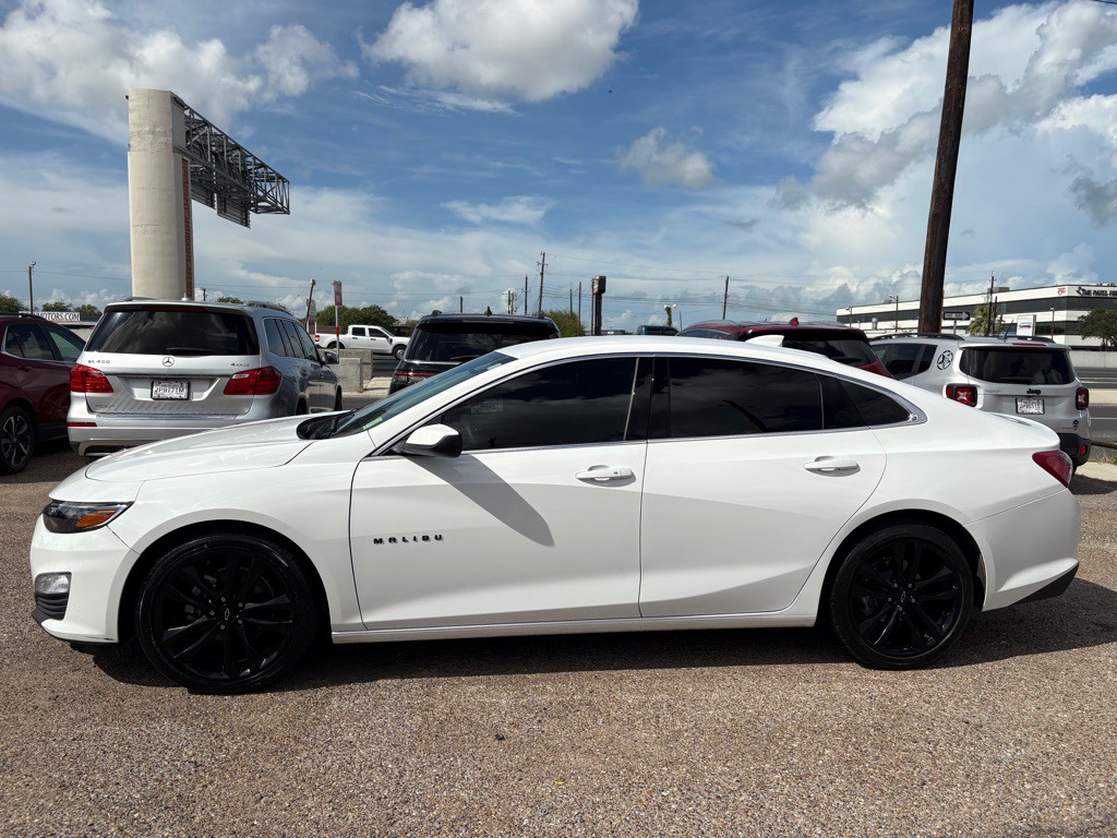 2023 Chevrolet Malibu Image 1