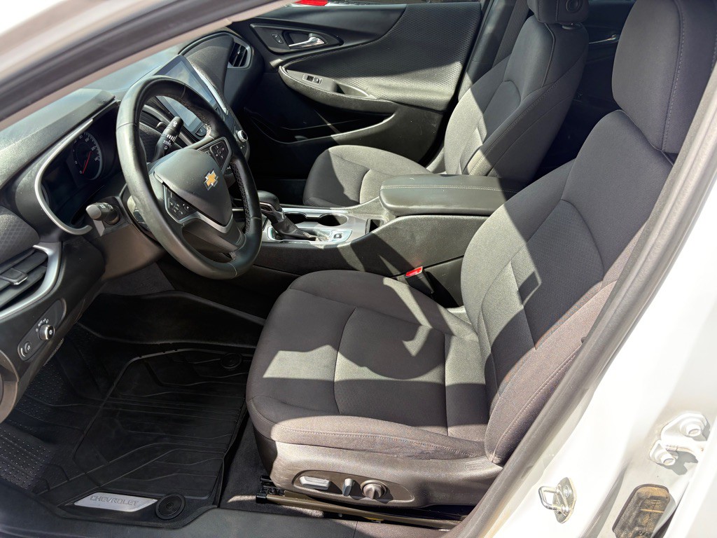 2023 Chevrolet Malibu Image 9