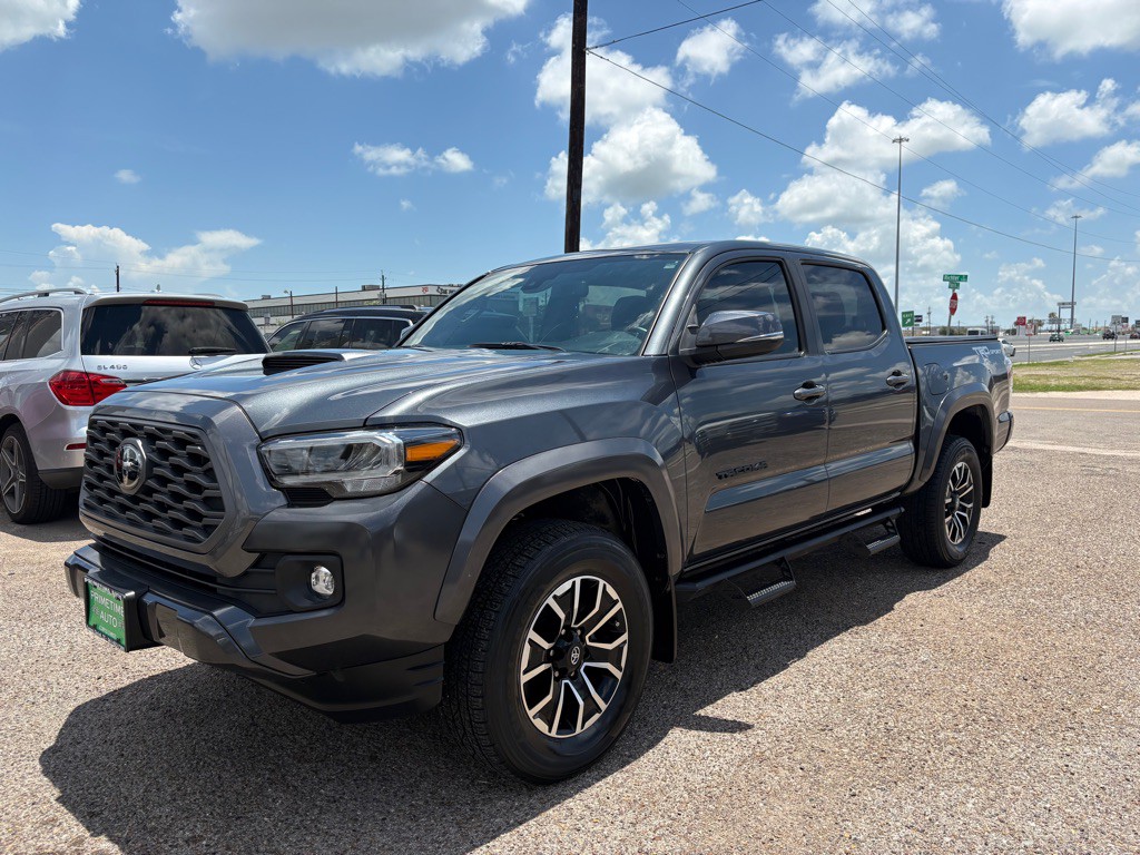 2022 Toyota Tacoma Image 2