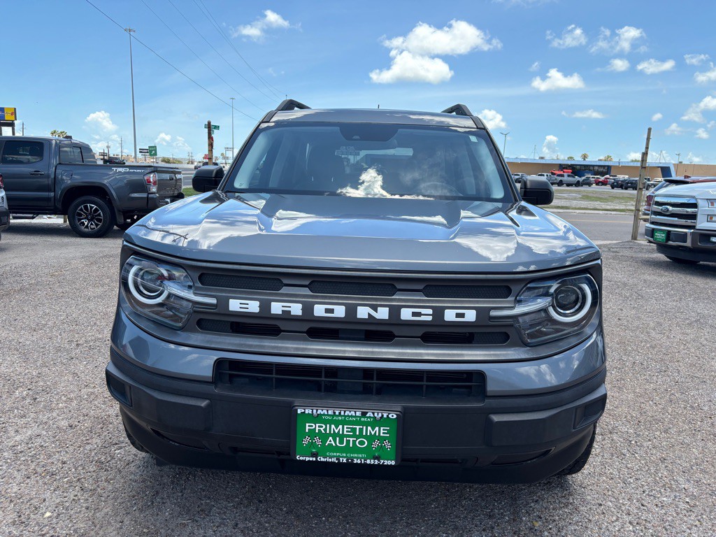 2022 Ford Bronco Image 3