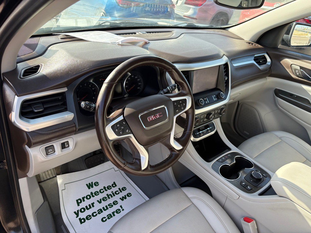 2023 GMC Acadia Image 8