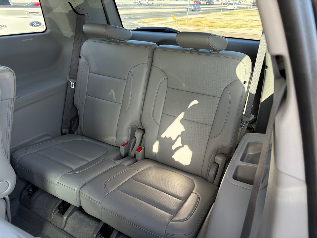 2023 GMC Acadia Image 11
