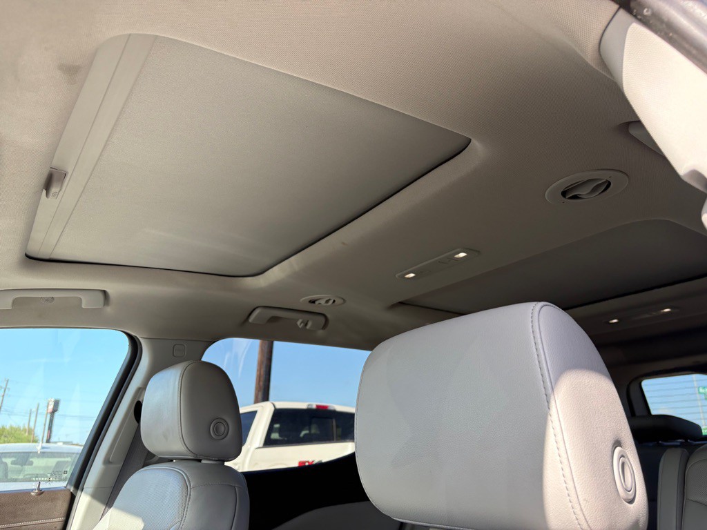 2023 GMC Acadia Image 12