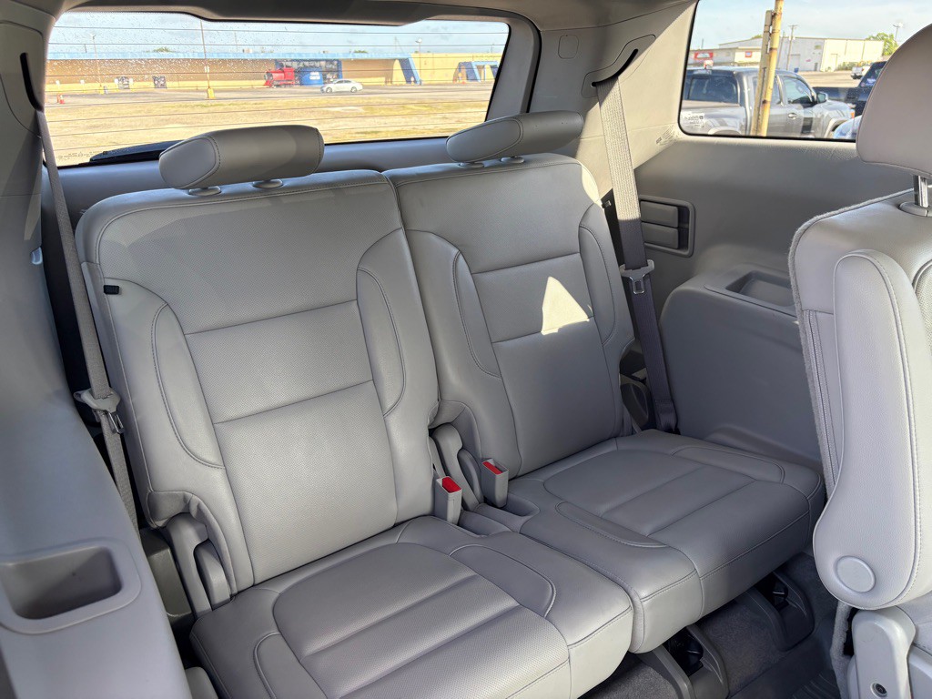 2023 GMC Acadia Image 15