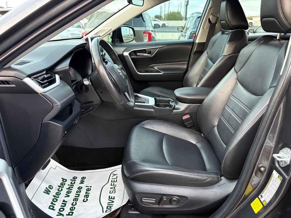 2019 Toyota Rav4 Image 9