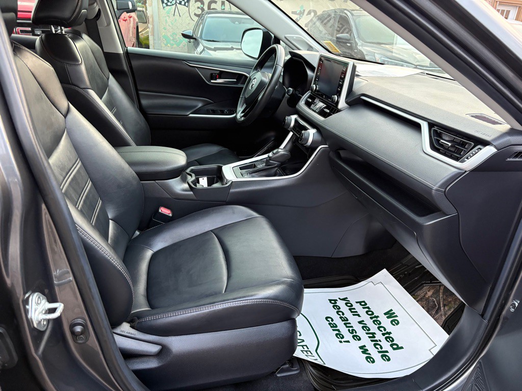 2019 Toyota Rav4 Image 10