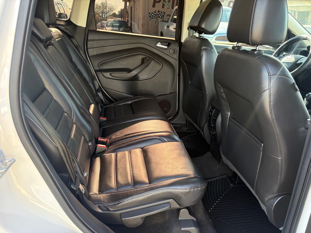 2017 Ford Escape Image 12