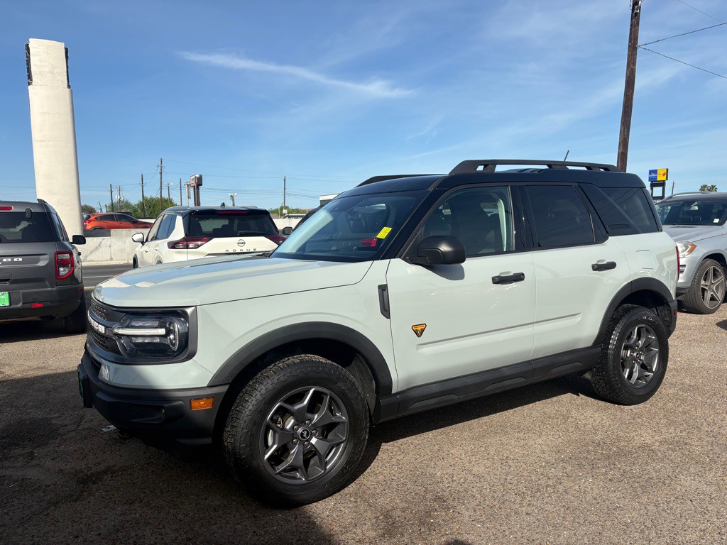 2022 Ford Bronco Image 2