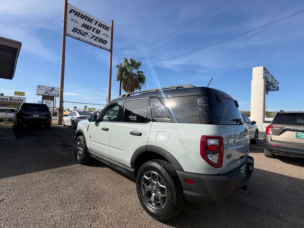 2022 Ford Bronco Image 8
