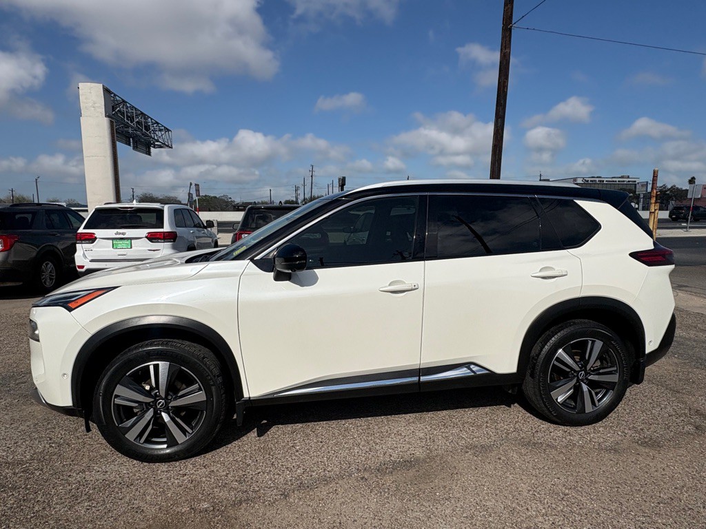 2023 Nissan Rogue Image 1