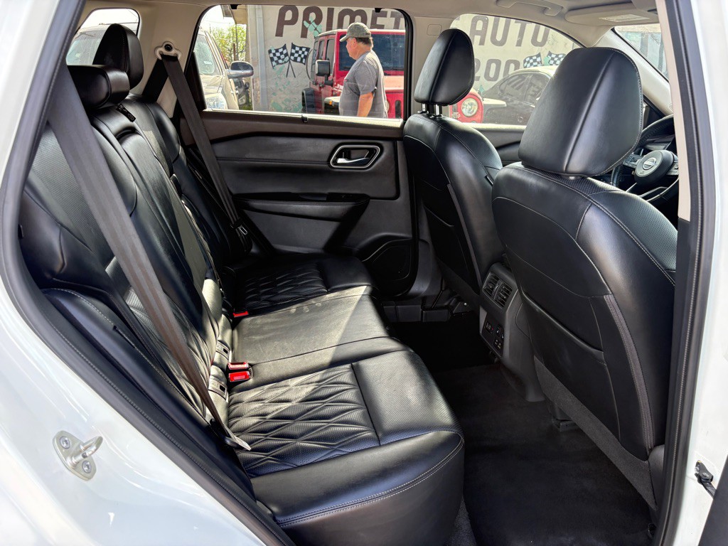 2023 Nissan Rogue Image 14