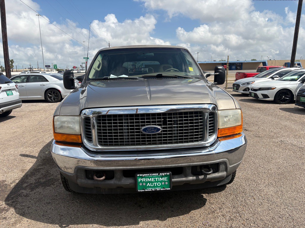 2000 Ford Excursion Image 3