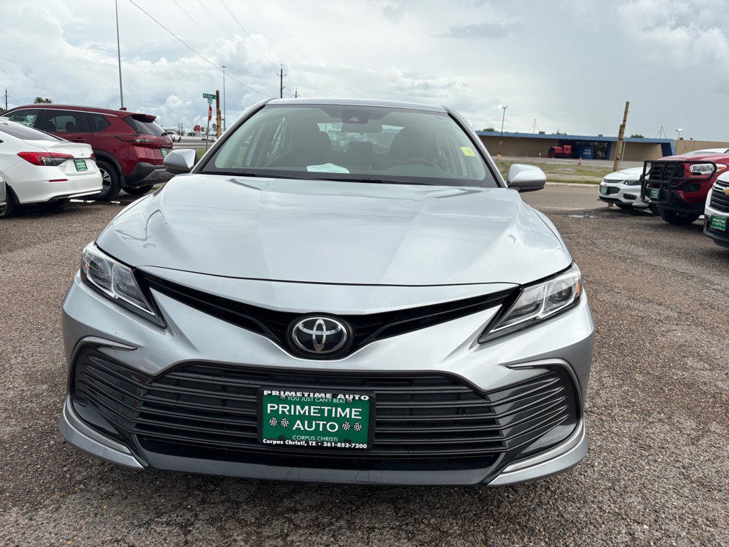 2023 Toyota Camry Image 3