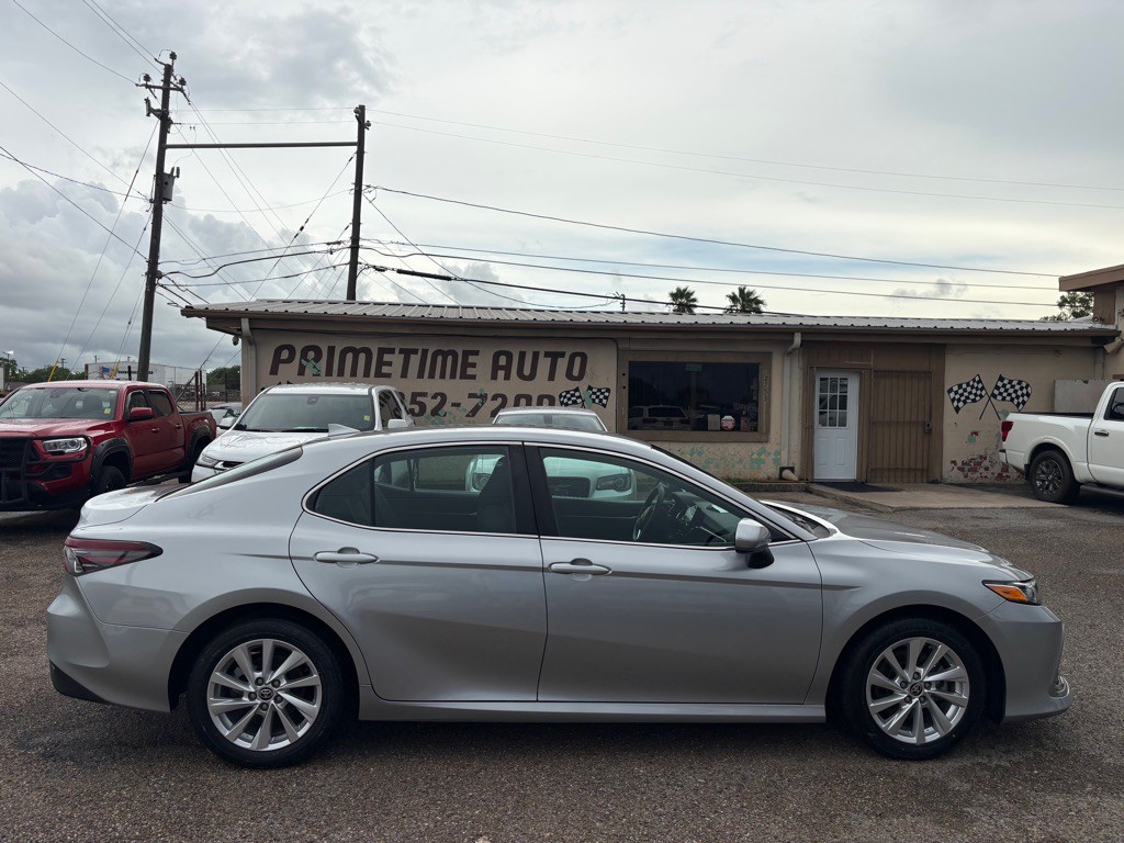 2023 Toyota Camry Image 5