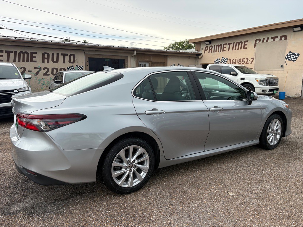 2023 Toyota Camry Image 6