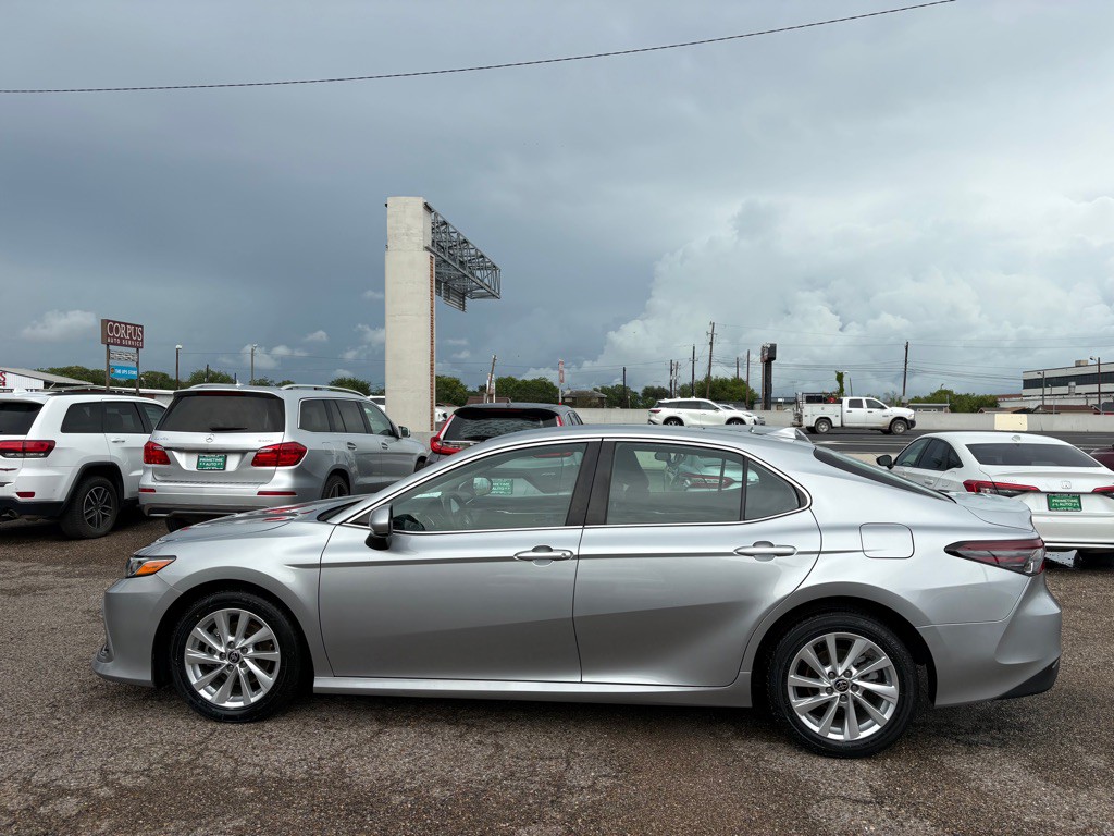 2023 Toyota Camry Image 9