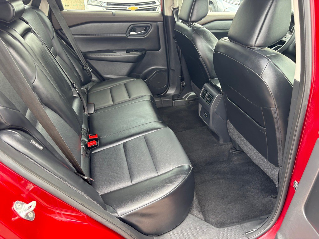 2023 Nissan Rogue Image 12