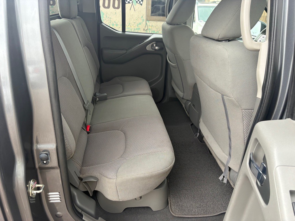 2019 Nissan Frontier Image 12